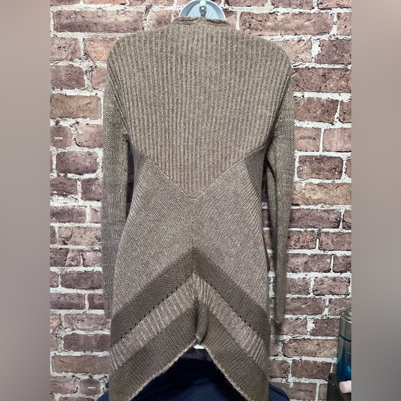 womens cardigan - Picture 2 of 5